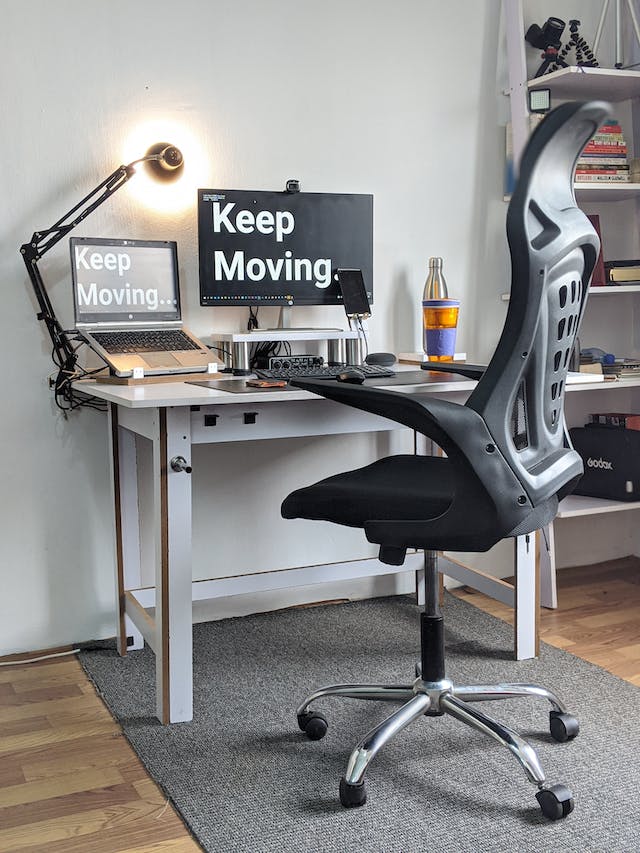 Comfortabel en productief: belangrijke ergonomische gewoonten op kantoor