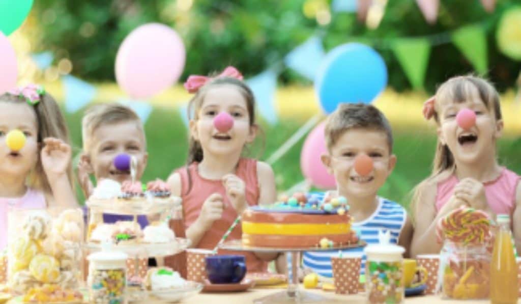 Uitnodiging Kinderfeestje maken: Zo Regel Je een Leuk Kinderfeestje